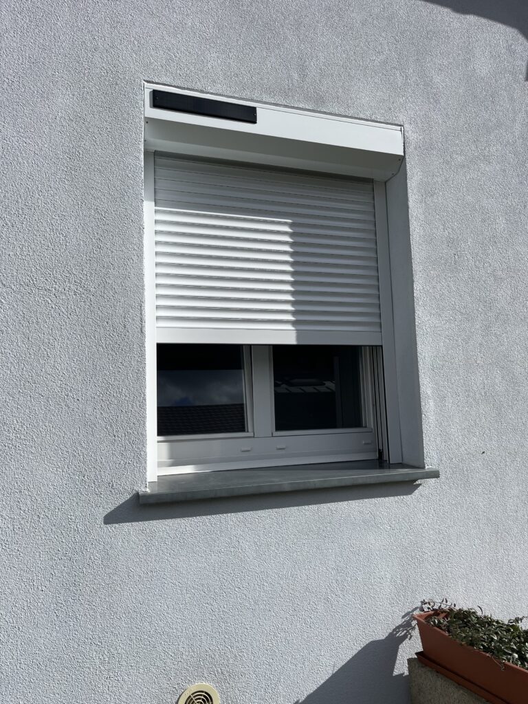 Installation d’un volet solaire monobloc à Widensolen proche de Fortschwihr