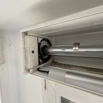 Adaptation d’un axe motorisé solaire Somfy RS100 io Solar sur un volet roulant manuel à Colmar proche d’Ammerschwihr.