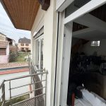 Pose d&rsquo;un BSO en aluminium à manoeuvre électrique filaire de marque ROMA à Colmar près de Wettolsheim.