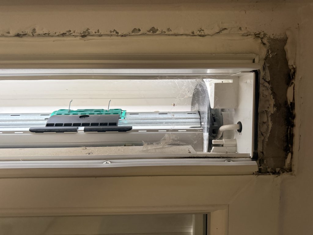 Remplacement d&rsquo;un moteur électrique filaire Somfy d&rsquo;un volet roulant à Logelbach près de Wintzenheim